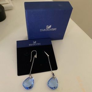 Swaroski dangling earrings